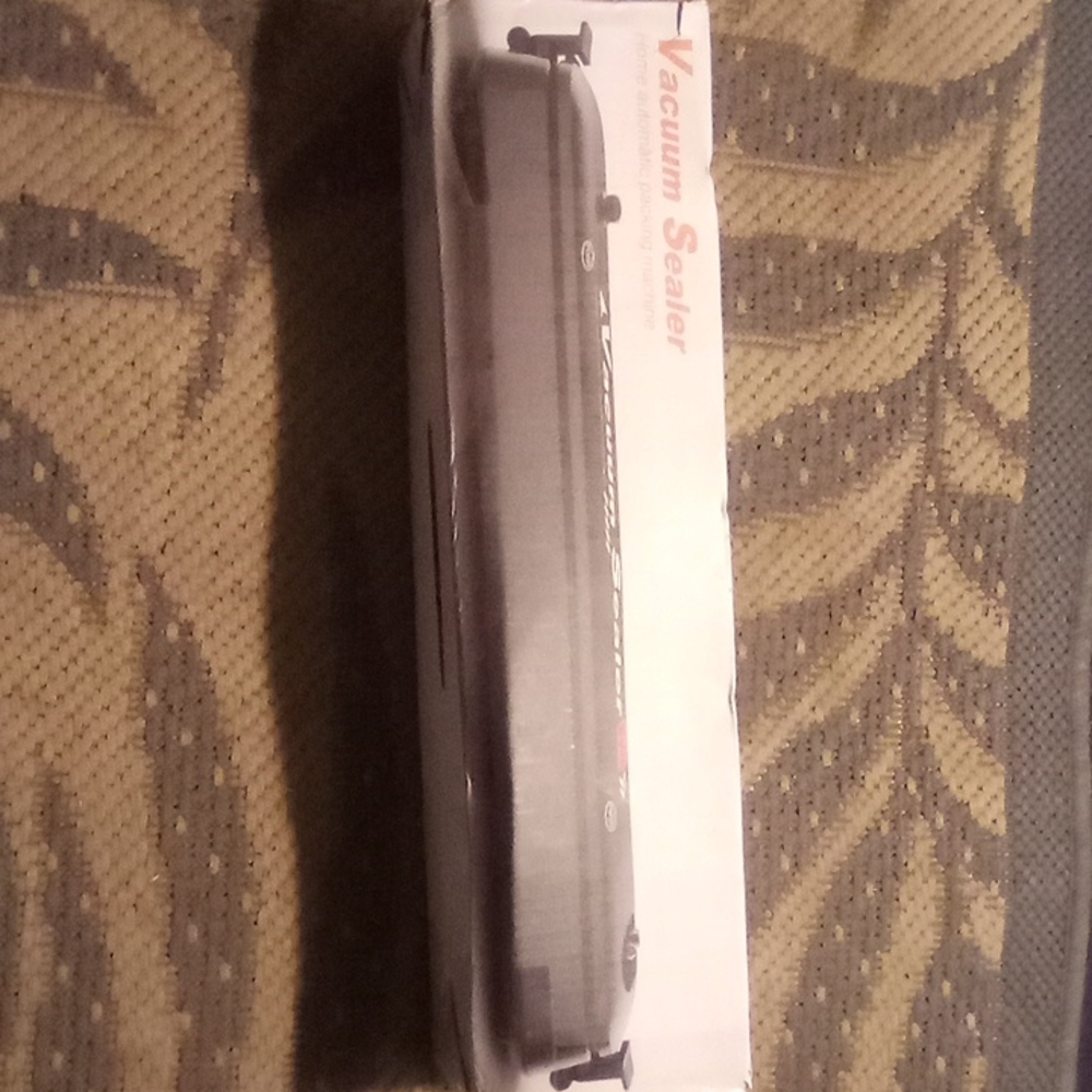 Vacuum sealer